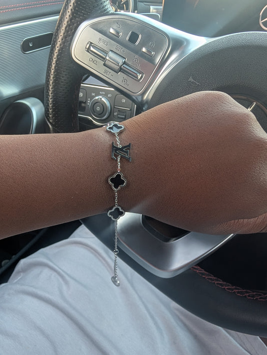 Luxe Clover Charm Bracelet
